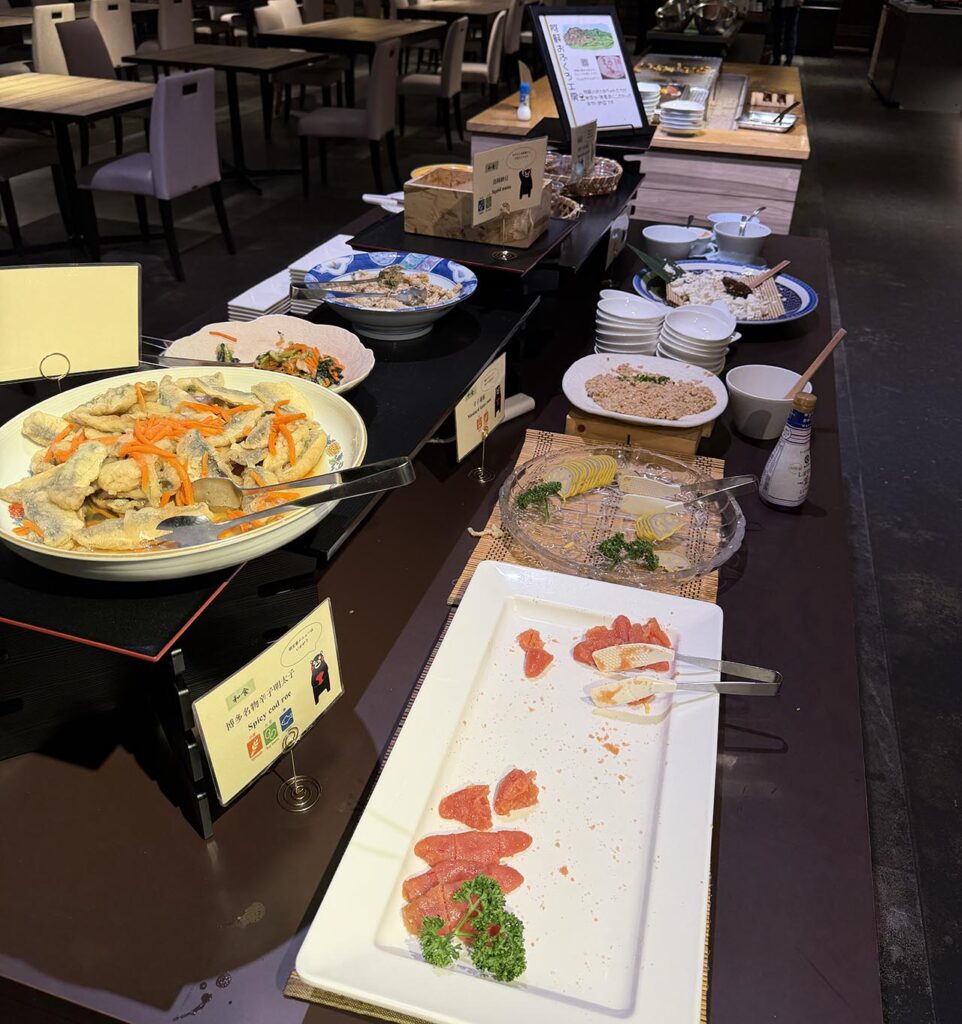 쿠로카와 유사이 온센 본관 조식 및 저녁 식사 - 다양한 음식