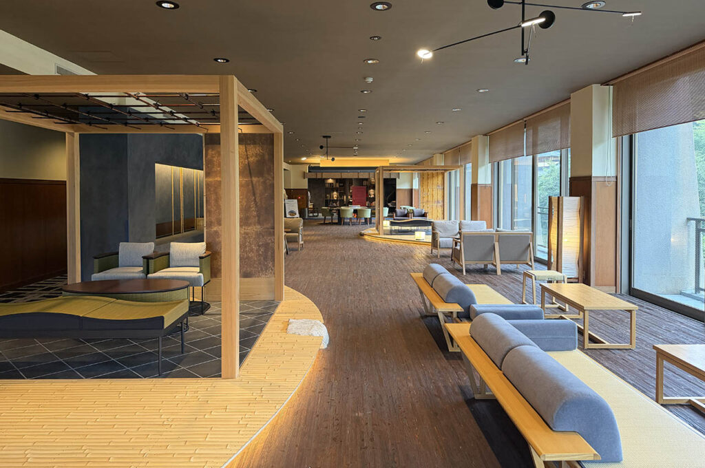 쿠로카와 유사이 온센 본관 4층 로비