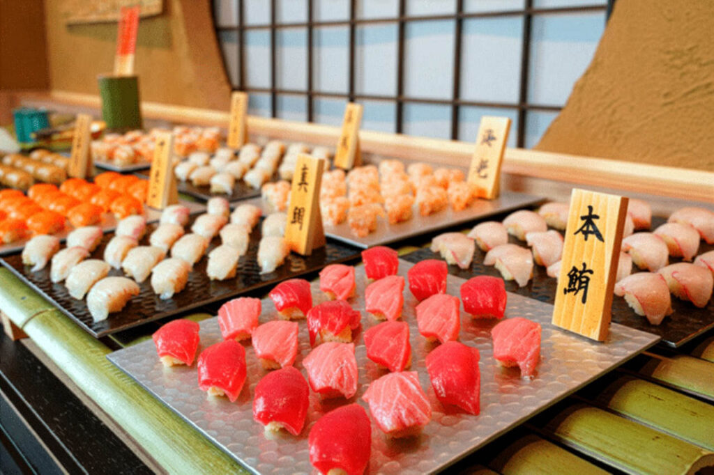 쿠로카와 유사이 온센 본관 조식 및 저녁 식사 - 다양한 음식